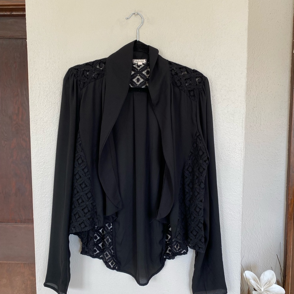 Cute Eyeshadow cropped jacket.